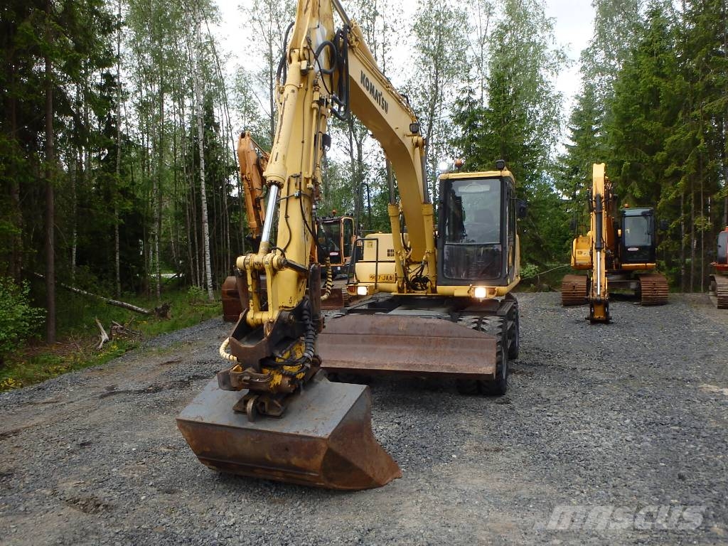 Komatsu PW 130ES-6K pyörittäjällä Εκσκαφείς με τροχούς - λάστιχα