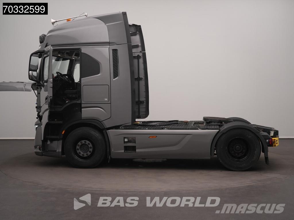Iveco S-Way 570 4X2 NL-Truck Hydraulic 80%Tyres Navi Sta Camiones tractor