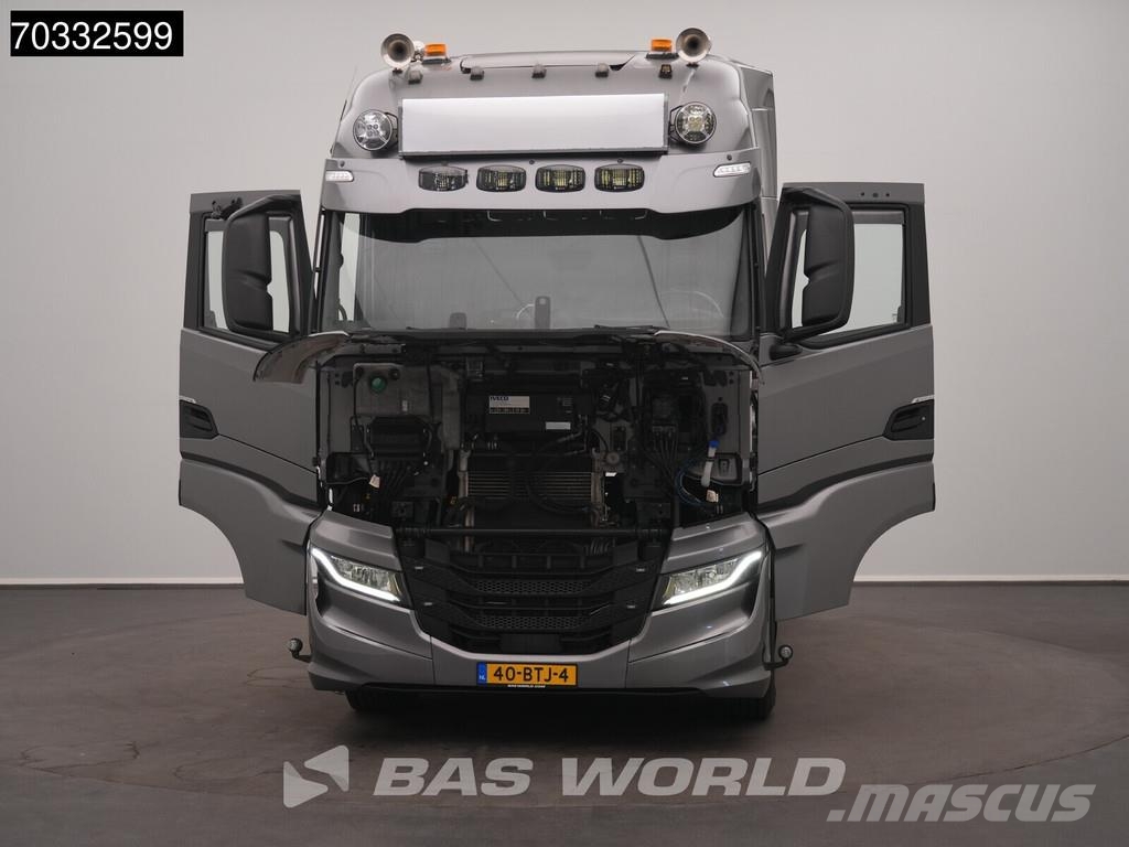 Iveco S-Way 570 4X2 NL-Truck Hydraulic 80%Tyres Navi Sta وحدات الجر