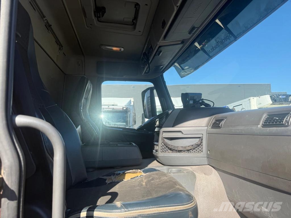 Volvo FM 420 Volvo FM 420 8x4 Tridem – I-Shift – 3 way K Kiperi kamioni