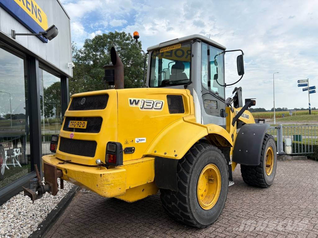 New Holland W 130 B Læssemaskiner på hjul