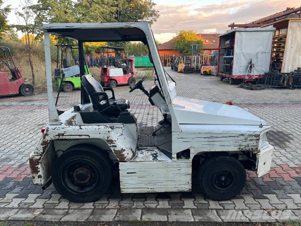 Nissan FV02-F20U V-3922 EO Обладнання для аеропортів