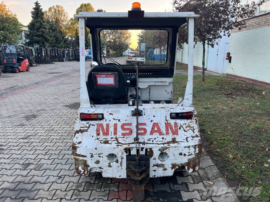Nissan FV02-F20U V-3922 EO Обладнання для аеропортів