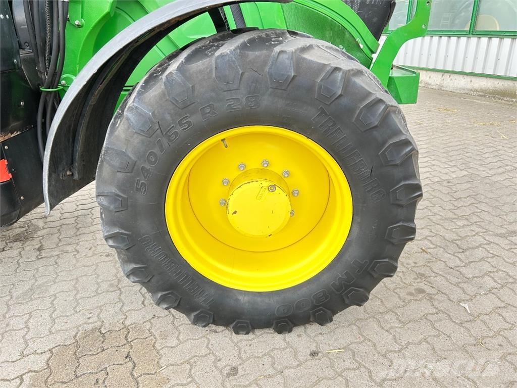 John Deere 6155M Tractoren