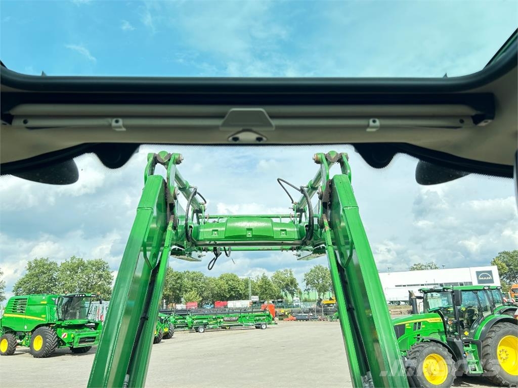 John Deere 6155M Tractoren