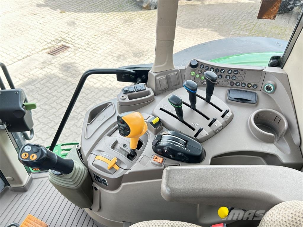 John Deere 6155M Tractoren