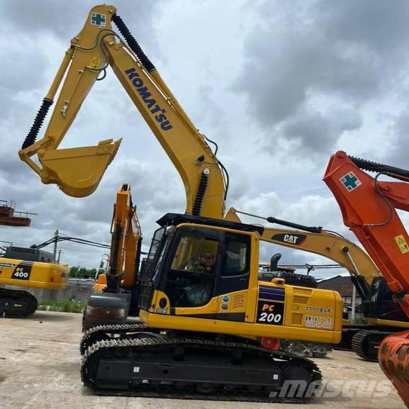 Komatsu PC 200 LC Bagri goseničarji
