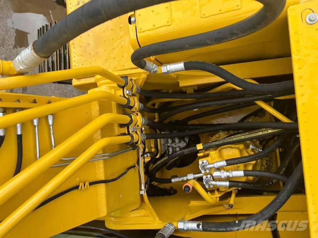 Komatsu PC 200 LC Bagri goseničarji