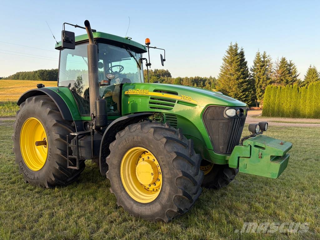 John Deere 7920 Трактора