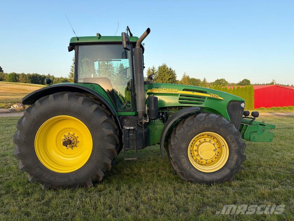 John Deere 7920 Трактора