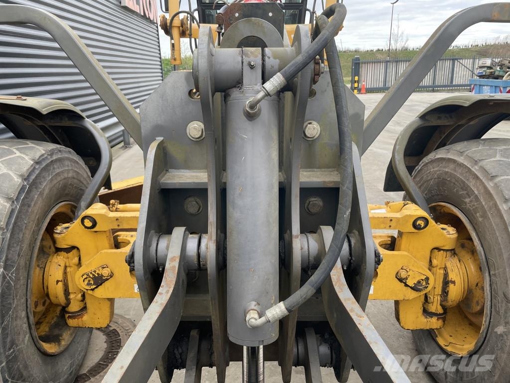 Volvo G 930R Equipamento para triagem