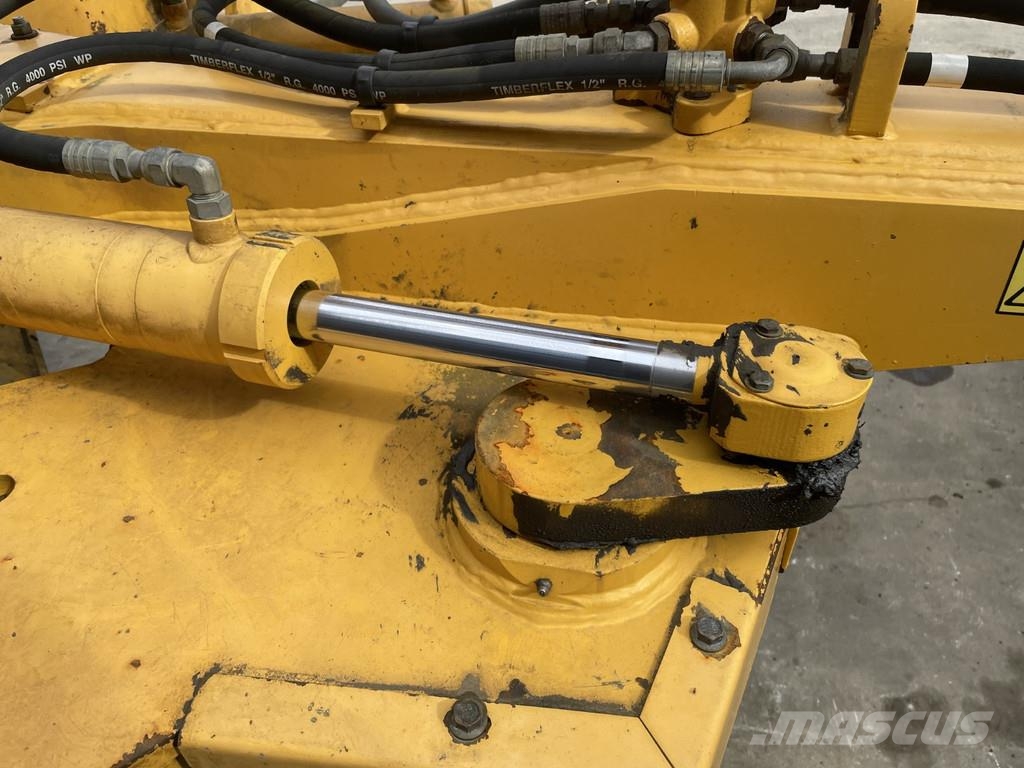 Volvo G 930R Equipamento para triagem