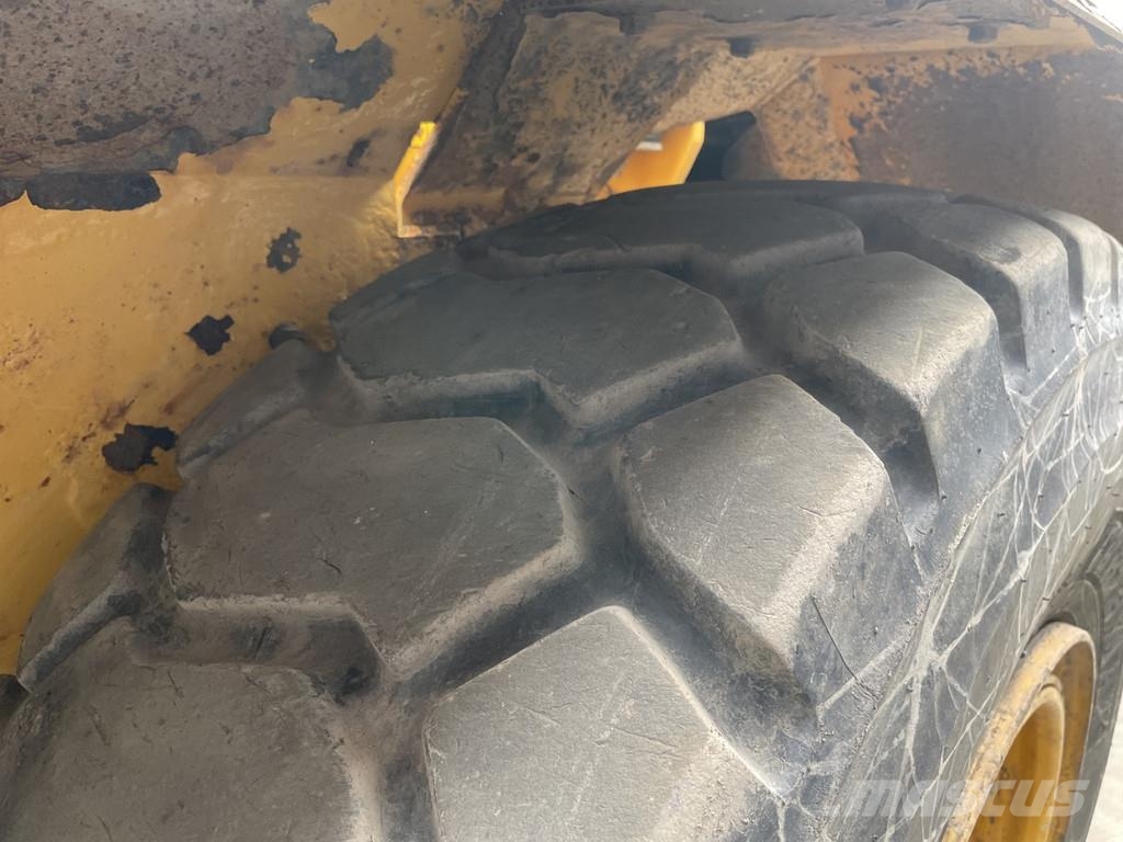 Volvo G 930R Equipamento para triagem