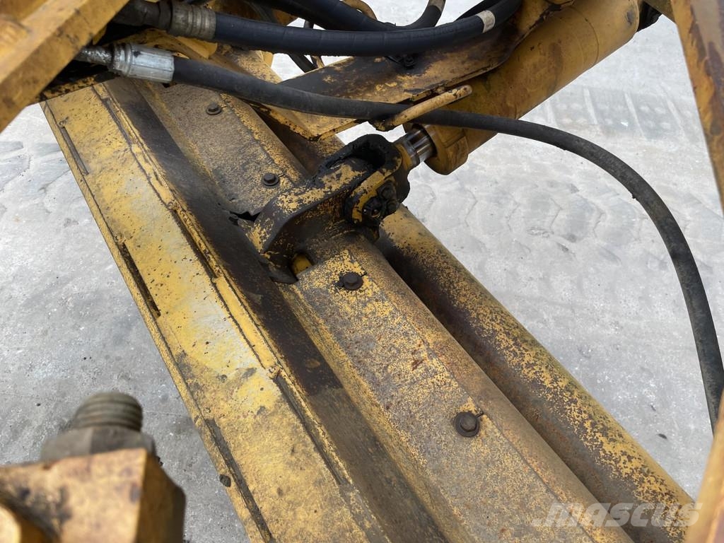 Volvo G 930R Equipamento para triagem
