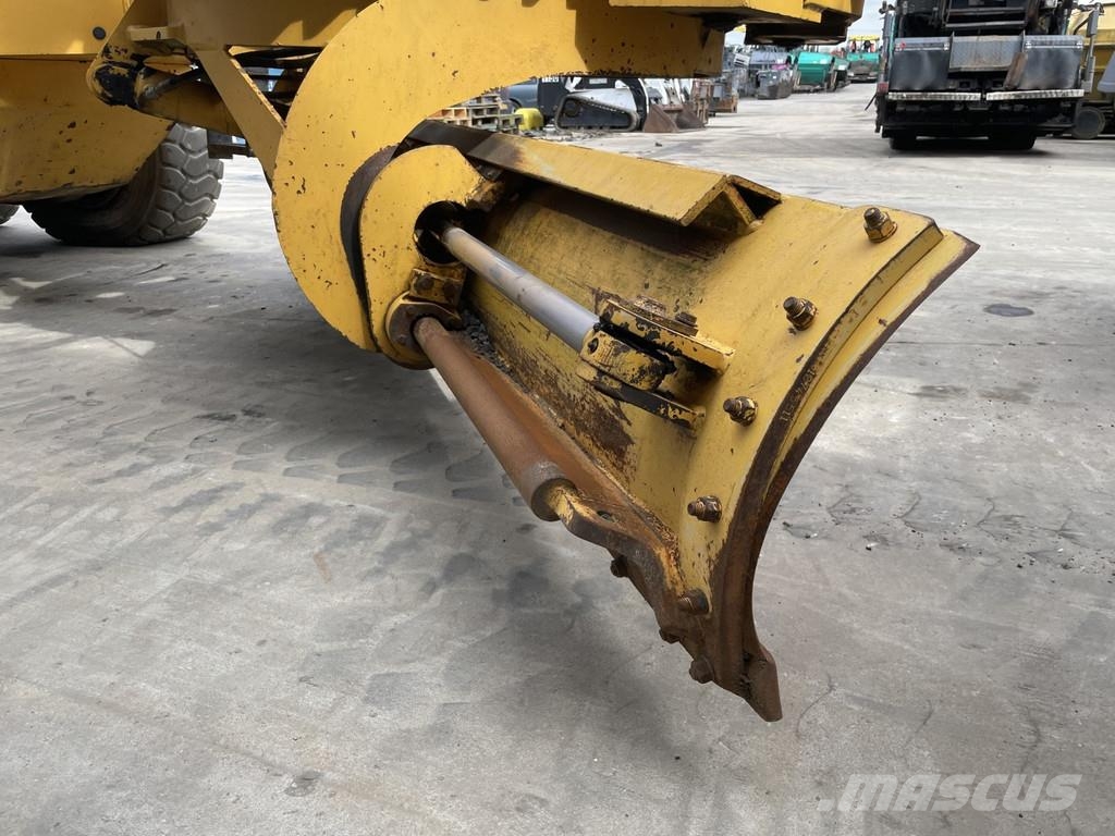 Volvo G 930R Equipamento para triagem