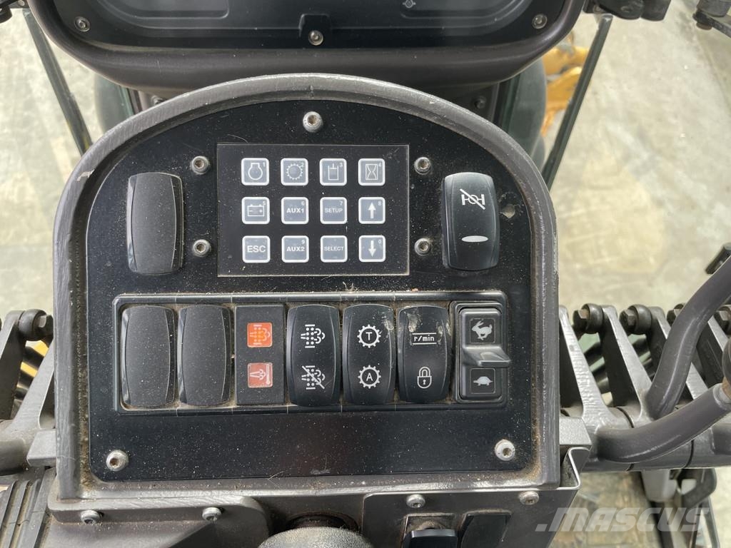 Volvo G 930R Equipamento para triagem