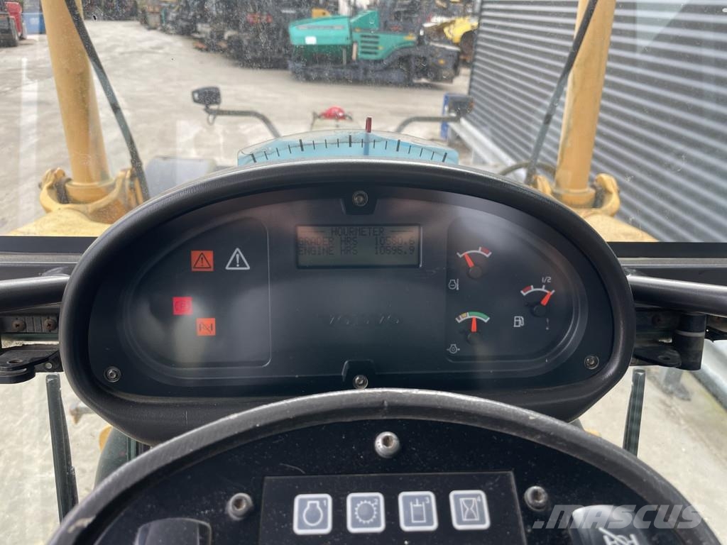 Volvo G 930R Equipamento para triagem