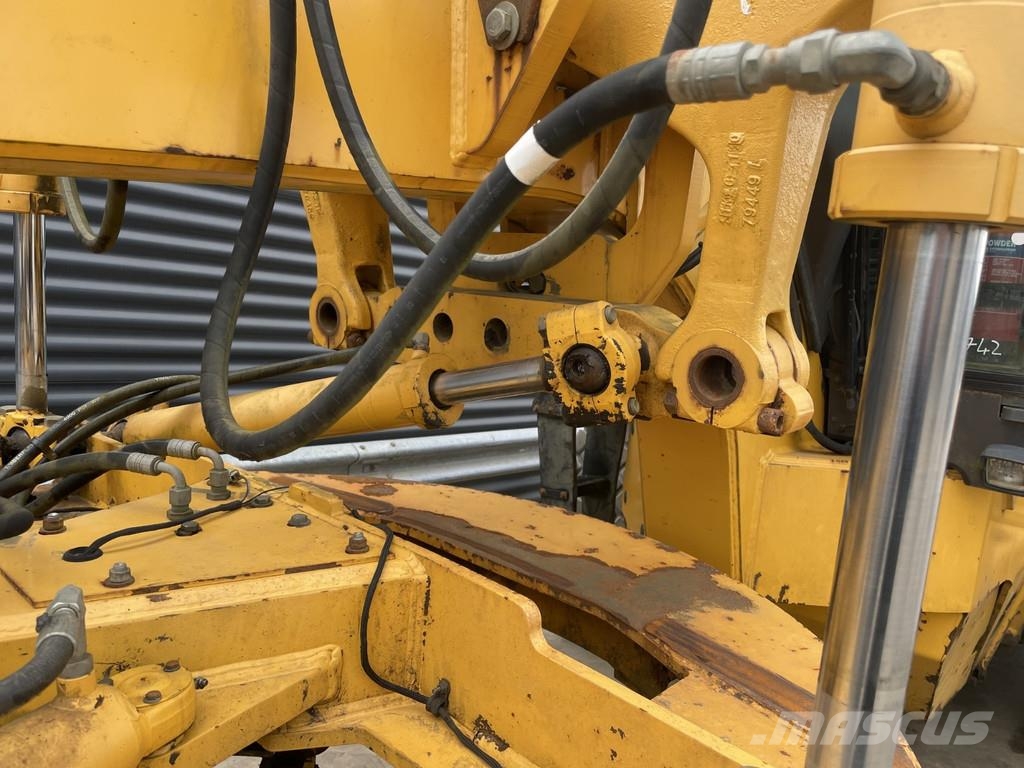 Volvo G 930R Equipamento para triagem