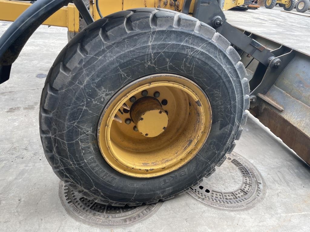 Volvo G 930R Equipamento para triagem