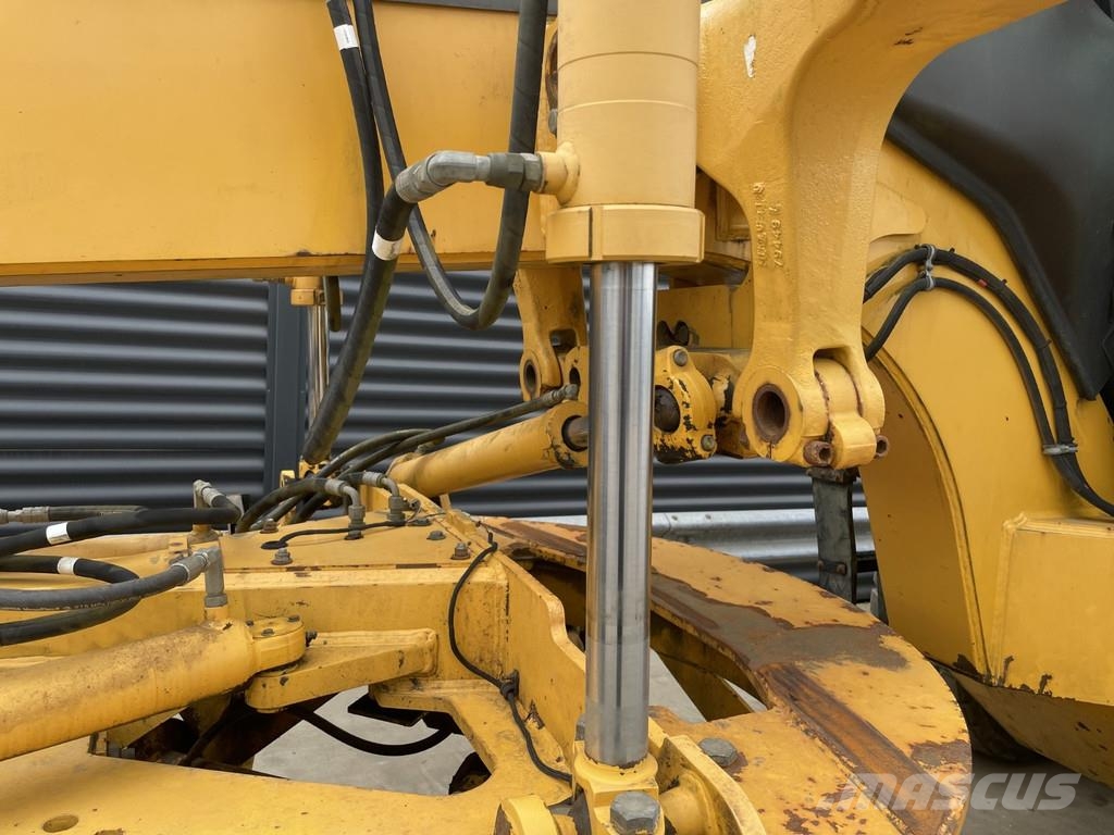 Volvo G 930R Equipamento para triagem