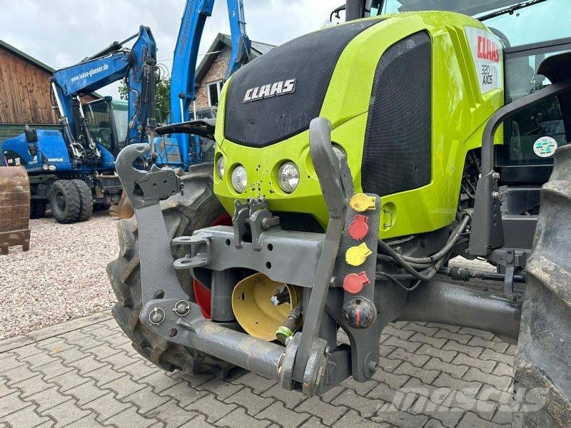 CLAAS Axos 320 Traktory