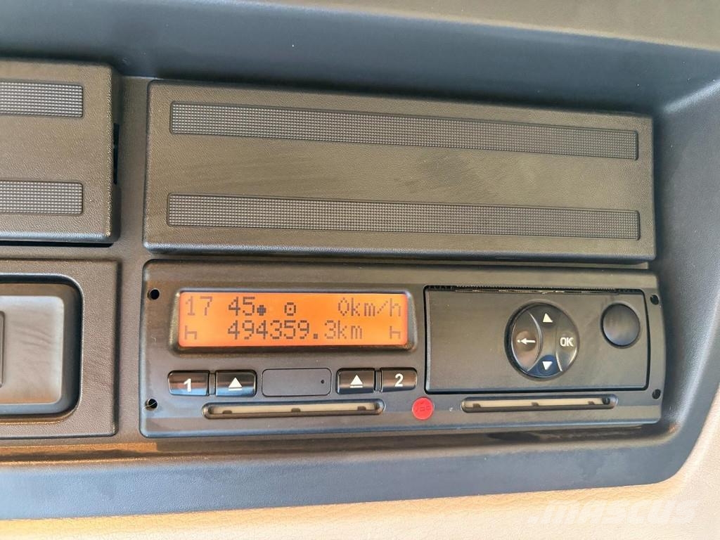 DAF LF 220 + EURO 6 + LIFT + 6 CYL + 12T Box trucks