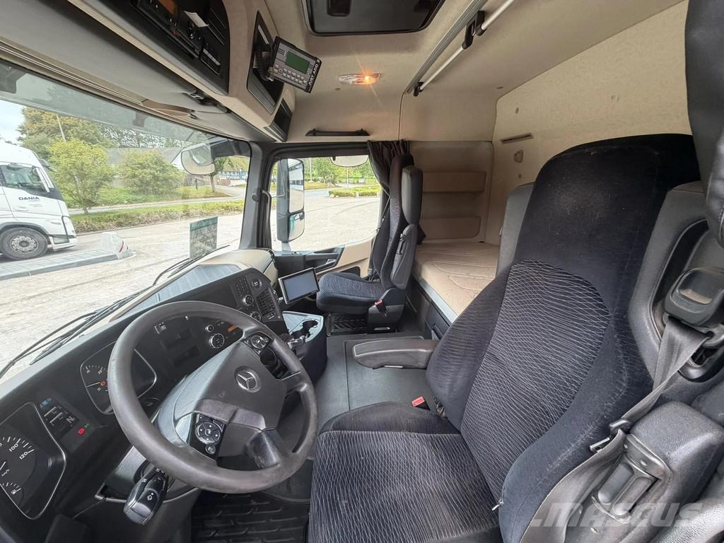 Mercedes-Benz Actros 1836 Streamspace 4x2 + Kelberg trailer 2014 Platte bakwagens