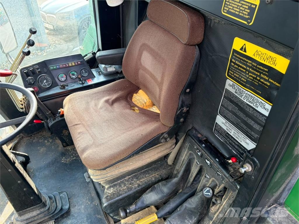 John Deere 1072 ماكينات زراعية - غير ذلك