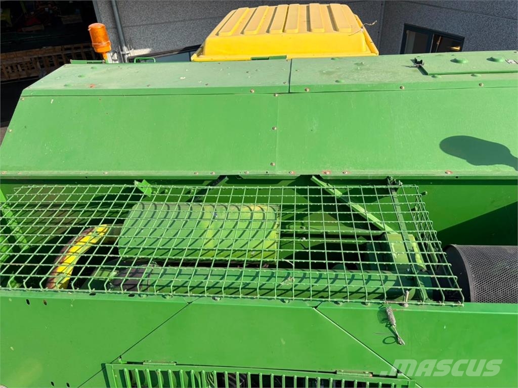 John Deere 1072 ماكينات زراعية - غير ذلك