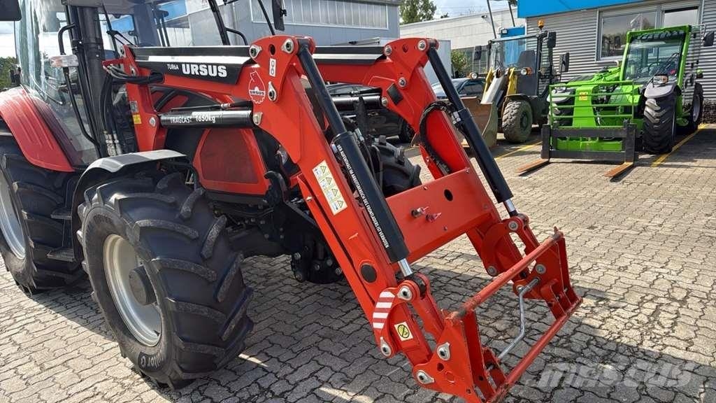Ursus C-3110 Traktorer