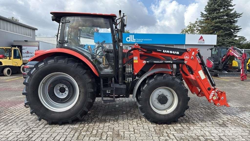 Ursus C-3110 Traktori
