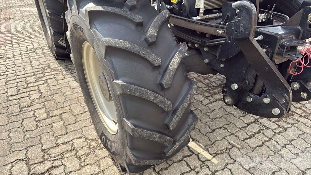 Ursus C-3110 Traktorer