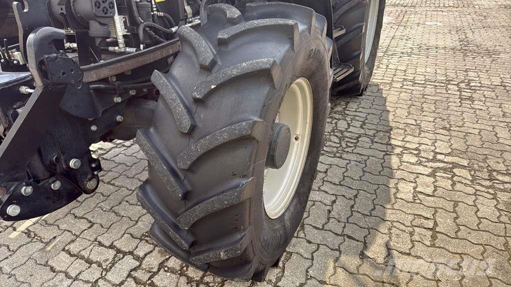 Ursus C-3110 Traktorer