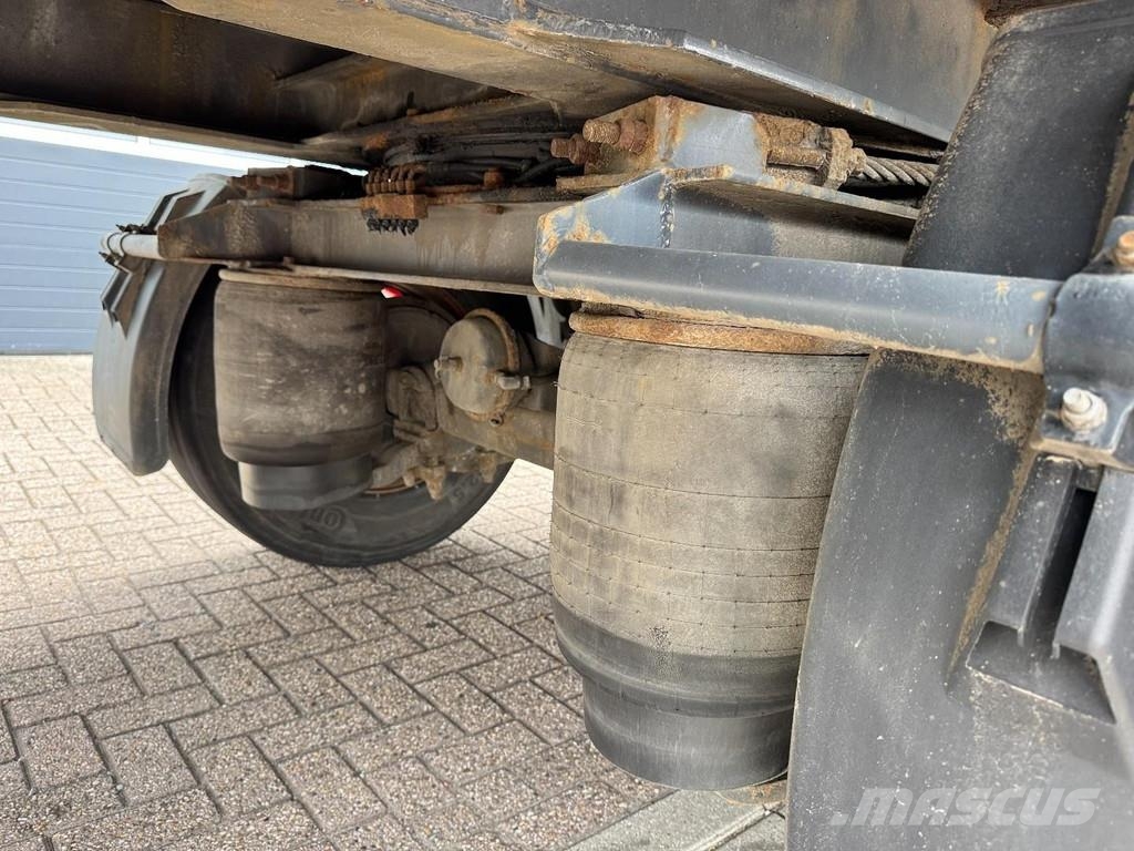 Zwalve O.3.G.13.27. 平板半挂车\侧翻自卸半挂车