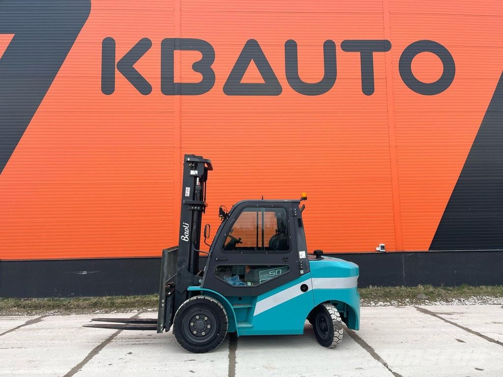 Baoli KBD 50 Rated capacity: 5000 kg / Lifting height: 4 柴油卡車
