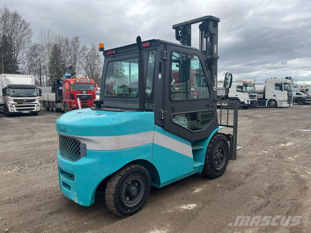 Baoli KBD 50 Rated capacity: 5000 kg / Lifting height: 4 柴油卡車