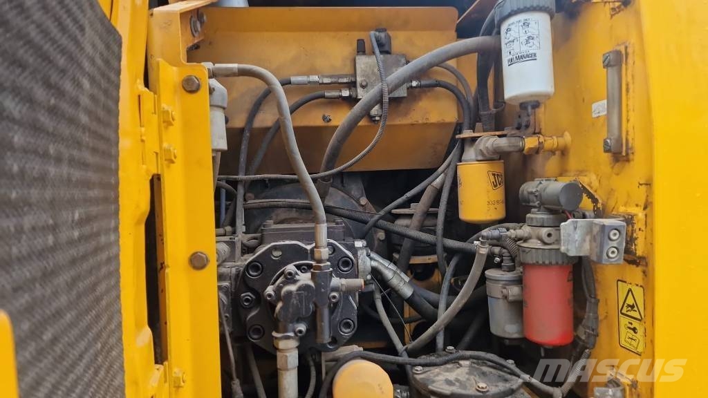 JCB JS 145 LC Rupsgraafmachines