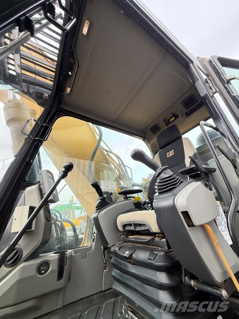 CAT 329 E Roomikekskavaatorid