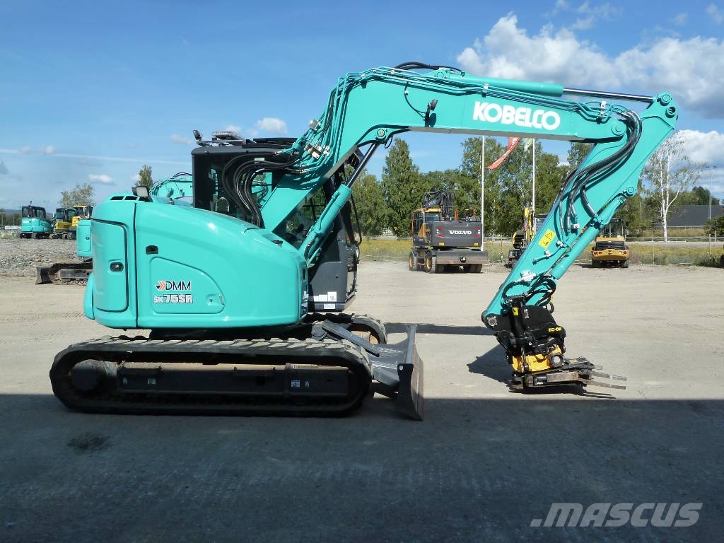 Kobelco SK75SR-7 / 1.600 tinm. Excavatoare 7t - 12t