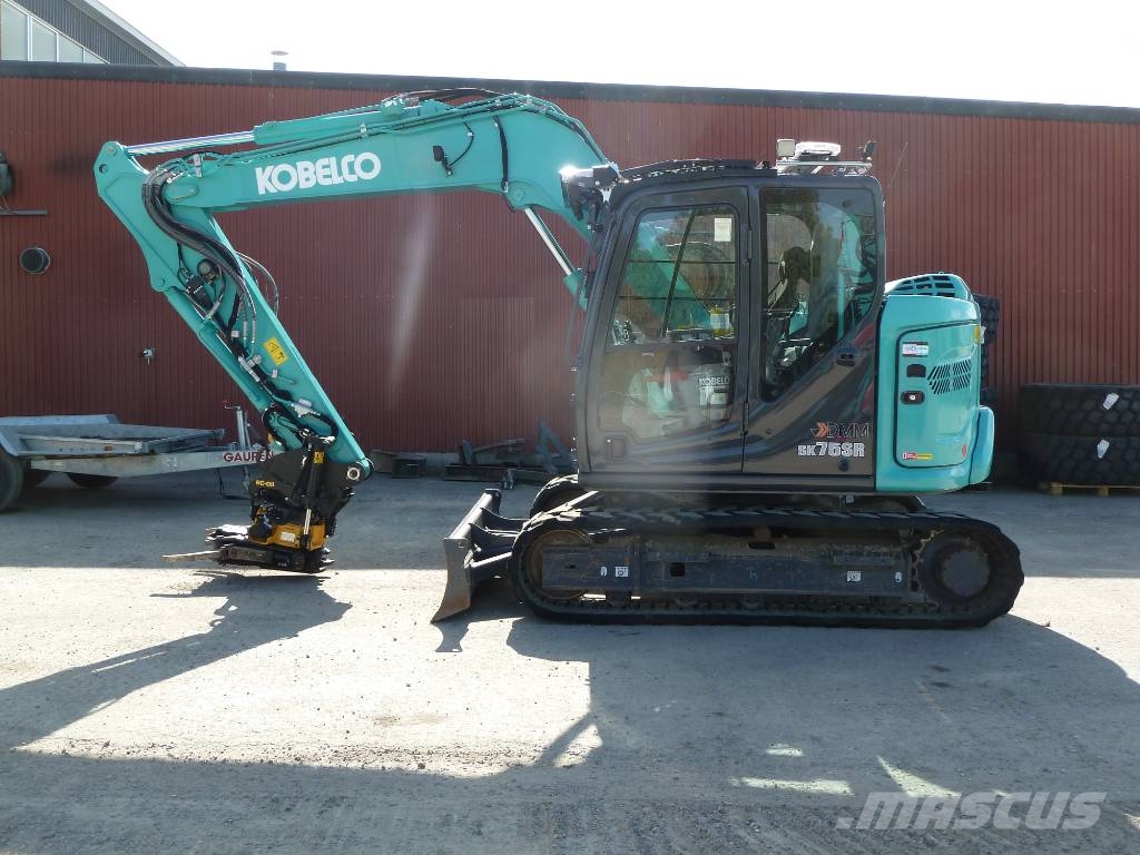 Kobelco SK75SR-7 / 1.600 tinm. Excavatoare 7t - 12t