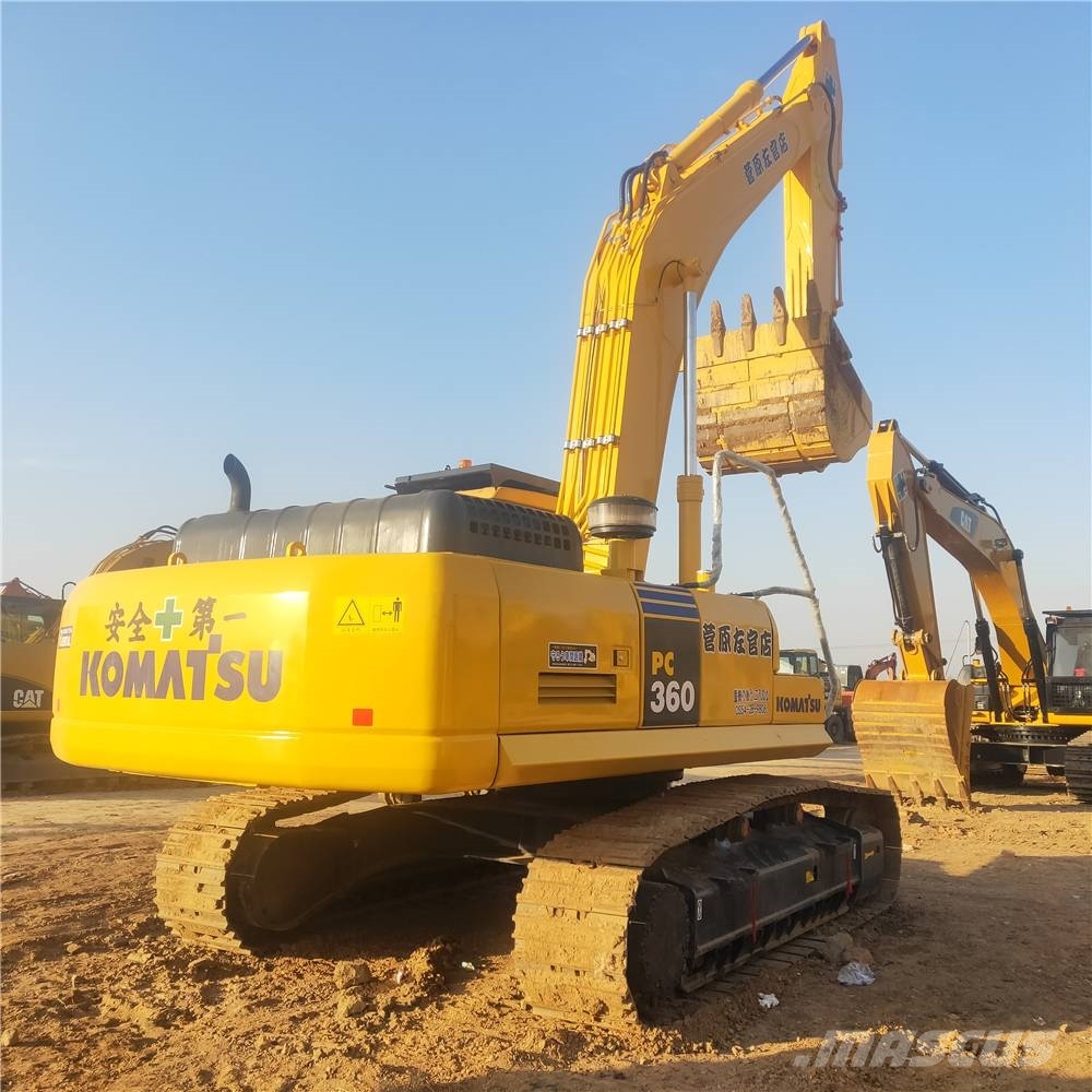 Komatsu PC 360 Paletli ekskavatörler