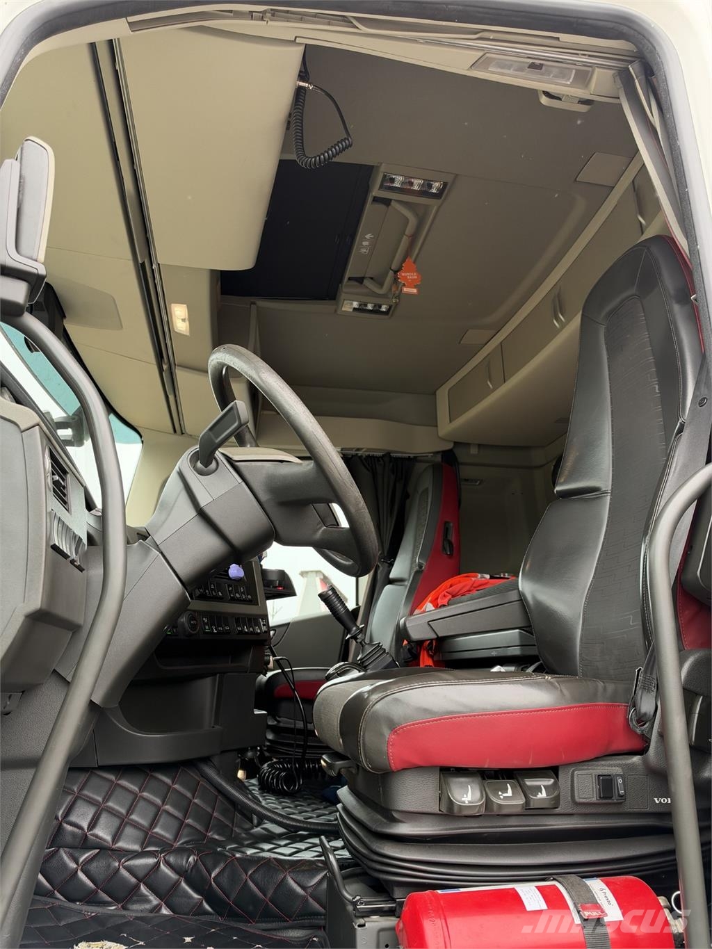Volvo FH540 10X4 Kipper