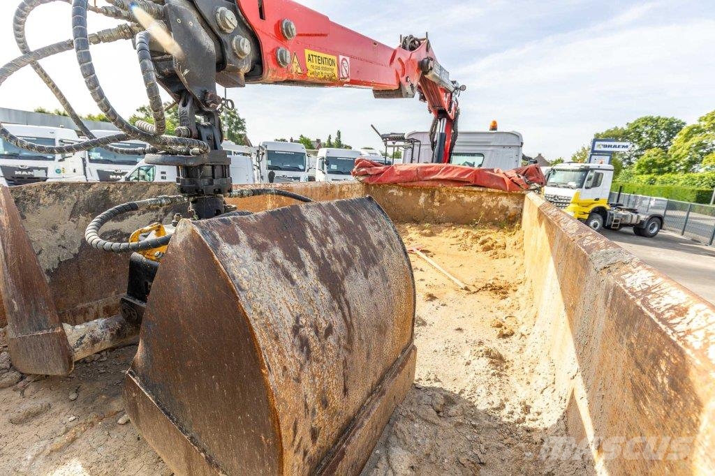 Mercedes-Benz AROCS 3243 BB+BIBENNE+ BAE HYDR+FASSI 16T/m+2EXT Camion benne
