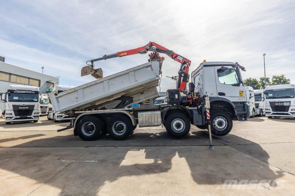 Mercedes-Benz AROCS 3243 BB+BIBENNE+ BAE HYDR+FASSI 16T/m+2EXT Camion benne
