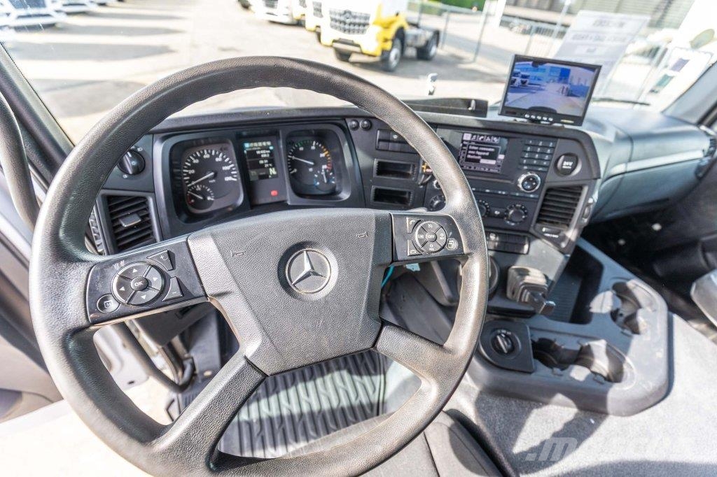 Mercedes-Benz AROCS 3243 BB+BIBENNE+ BAE HYDR+FASSI 16T/m+2EXT Camion benne