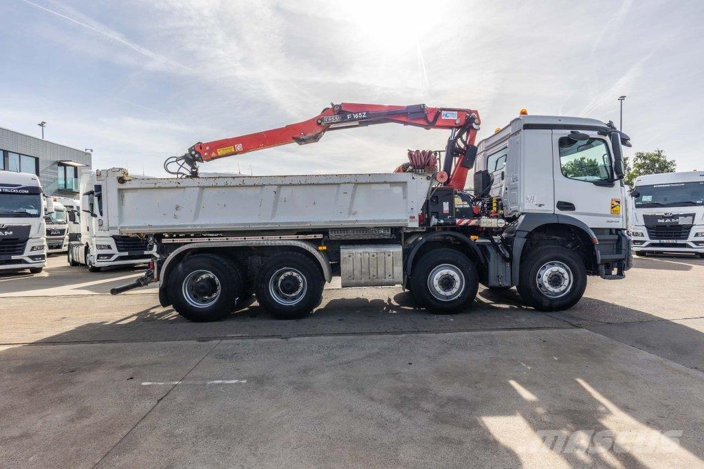 Mercedes-Benz AROCS 3243 BB+BIBENNE+ BAE HYDR+FASSI 16T/m+2EXT Camion benne