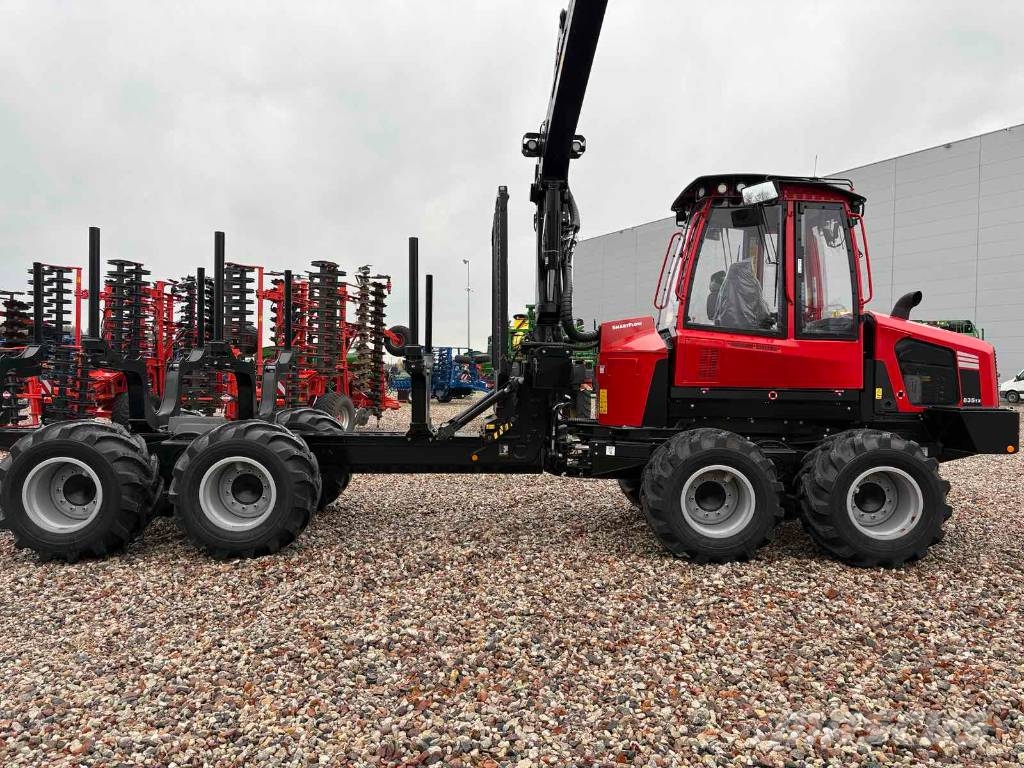 Komatsu 835TX Forwarders