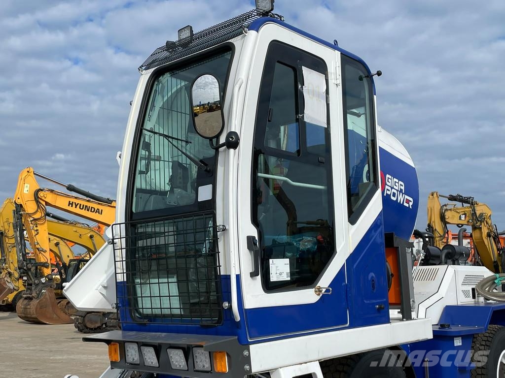 Giga Power GW5500 Self Loading Concrete Mixer ミキサー車