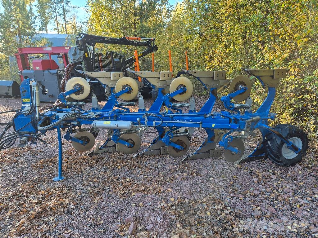 Överum VF-CX4975 H Reversible ploughs