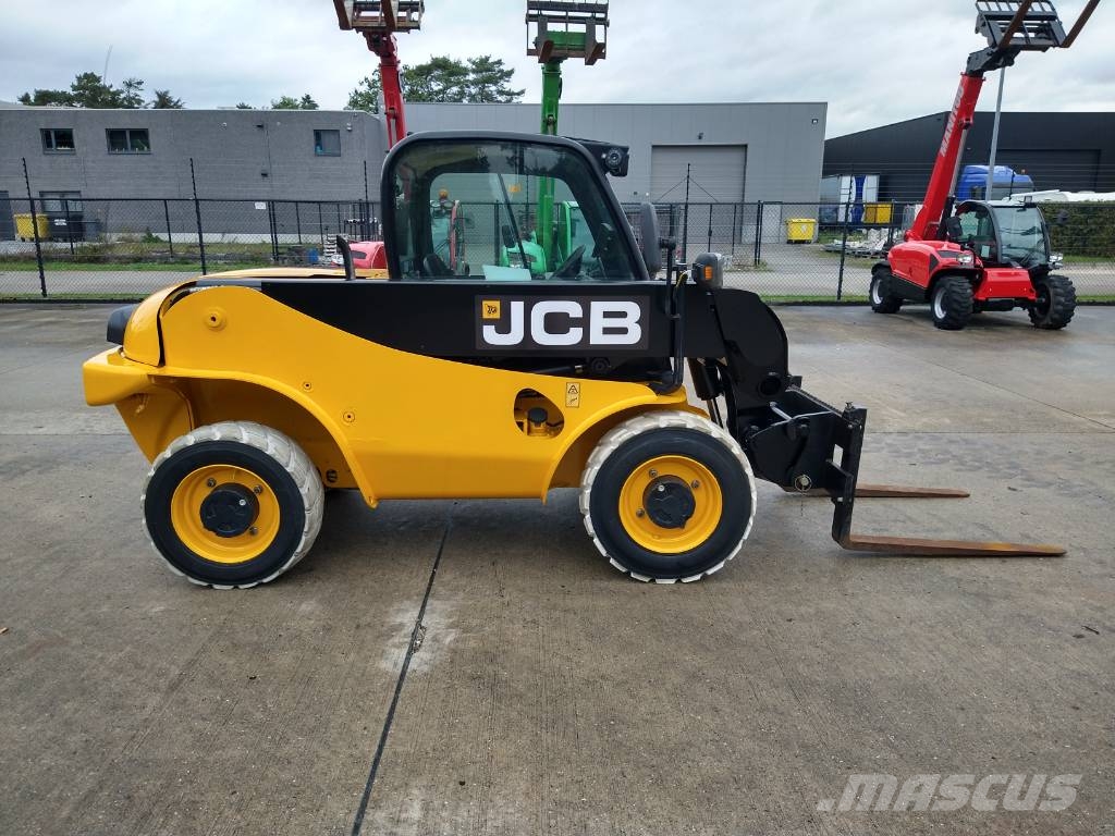 JCB 520-40 (143) Teleskooplaadurid